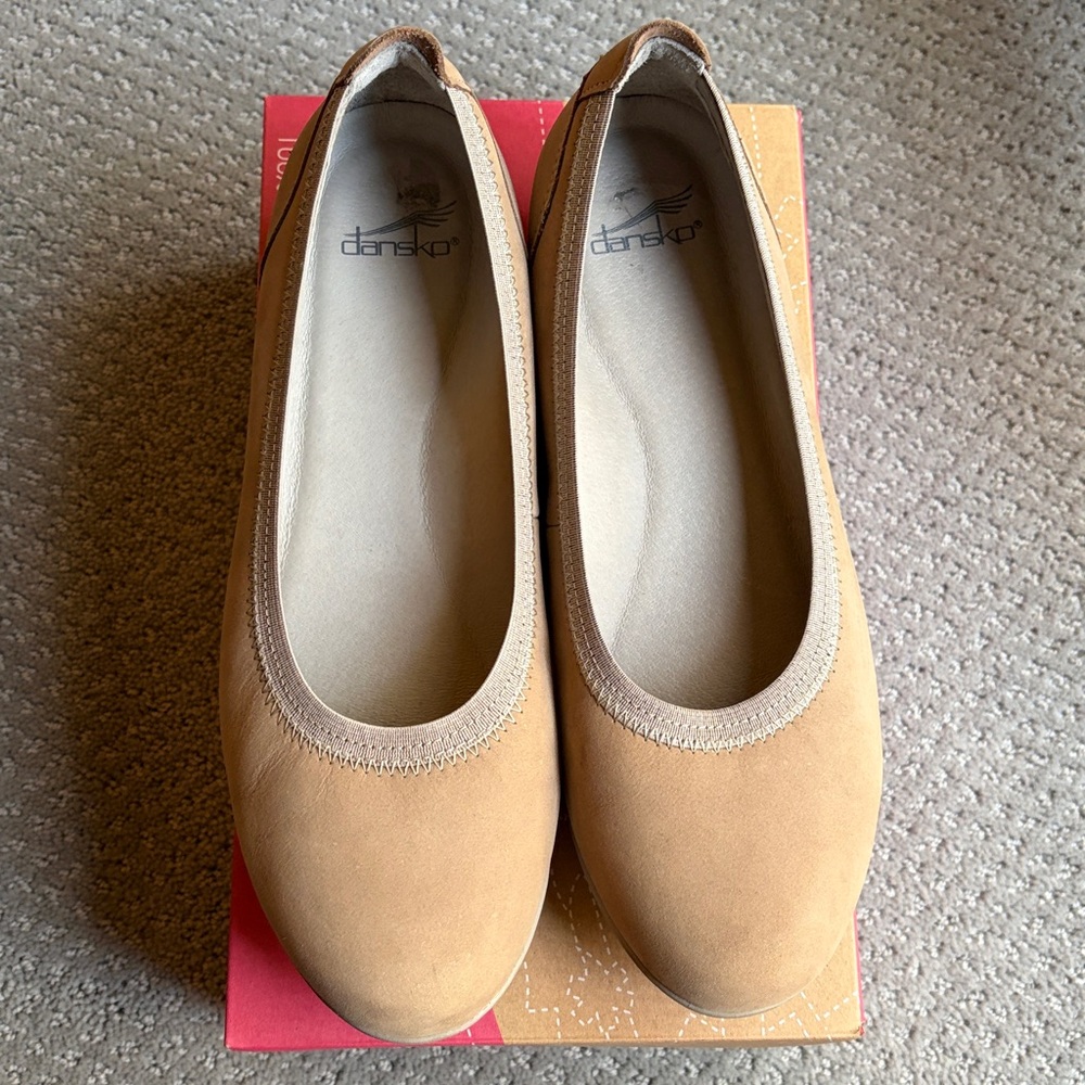 Dansko Women's Kristen Milled Nubuck Leather Shoes